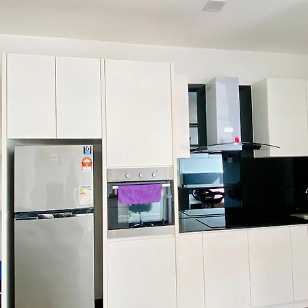 Landmark Residence 2, Studio For 2 Pax, High Floor, Nice View, Free Parking, Budget Stay Kajang Exterior photo